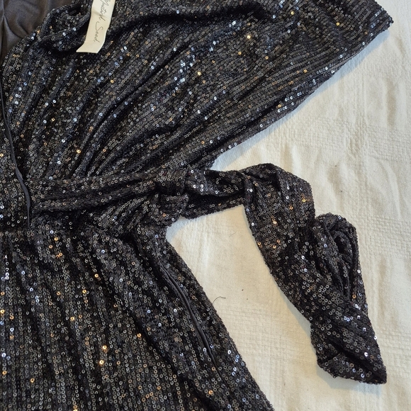 Mustard Seed women's size Large black mini sequined covered romper pockets NWT - Picture 3 of 10
